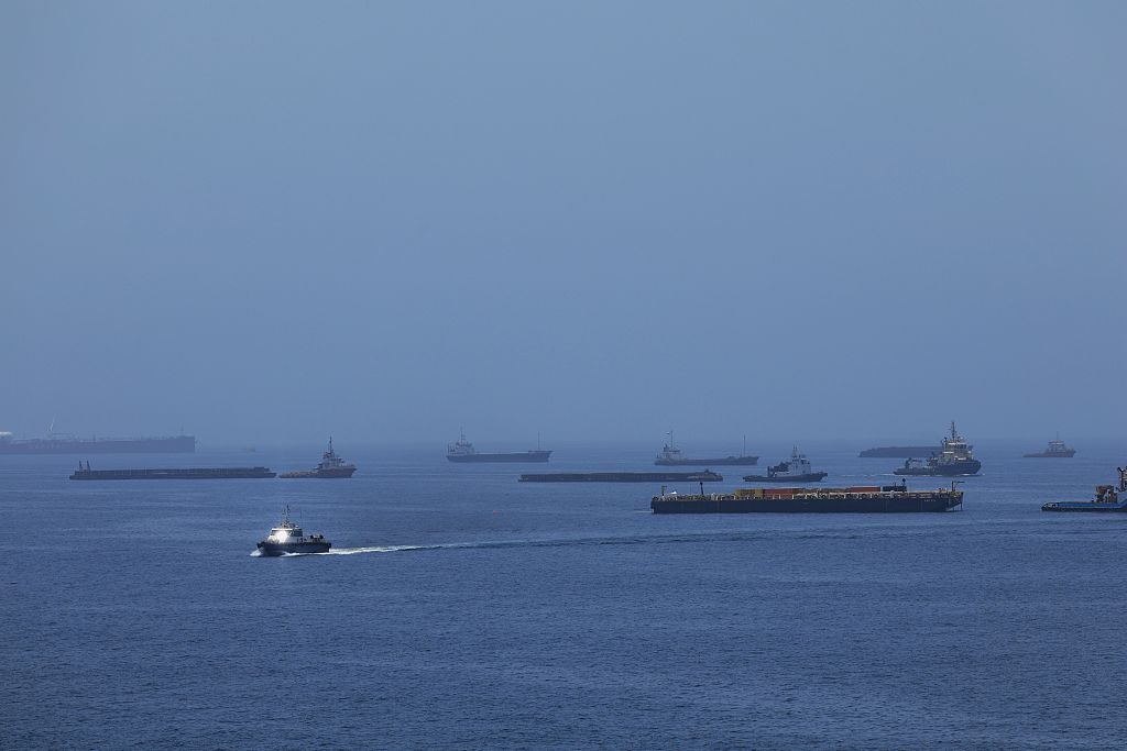 Iran Guards: Hormuz shut until US ends 'aggression'